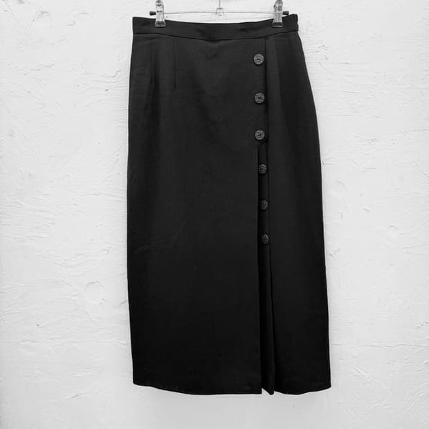 JPN 버튼 스커트