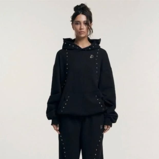 오도어 그런지 스터드 후드