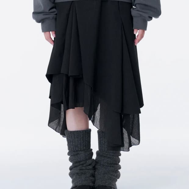 미세키서울 Unbalanced layered skirt BLACK