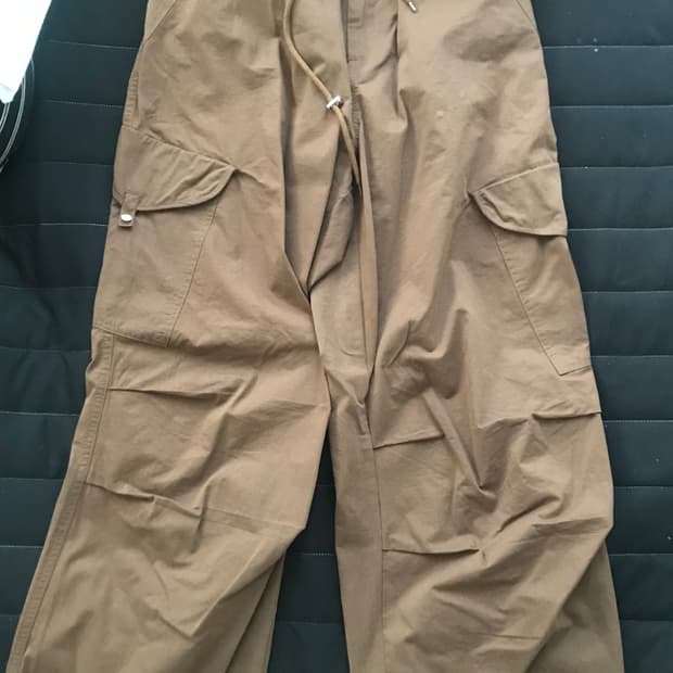 갈색 카고 밴딩 바지