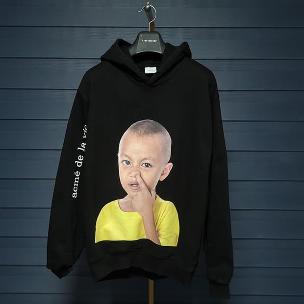 1 ) 아크메드라비 후드티