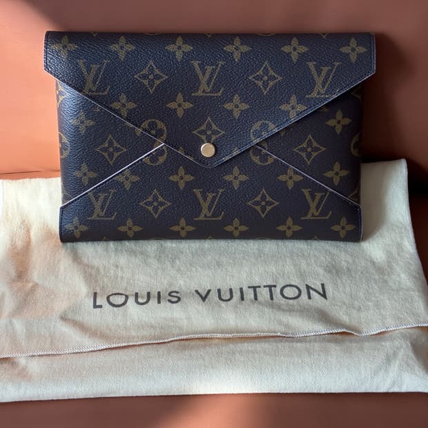 루이비통 키리가미 클러치 대 사이즈