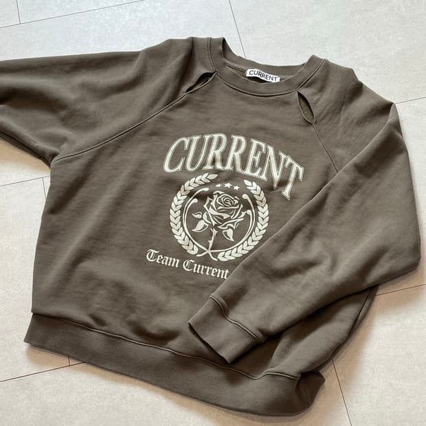 커렌트 슬릿 맨투맨 카키 