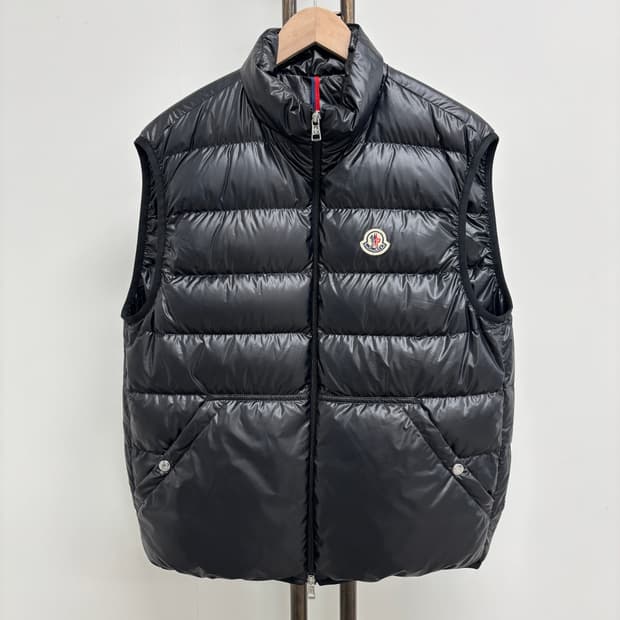 [3]몽클레어 와펜패치 조끼패딩