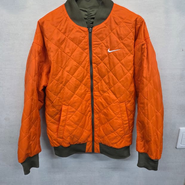 나이키 여성 다이아몬드 퀄팅 빅스우시 리버시블 봄버자켓 s