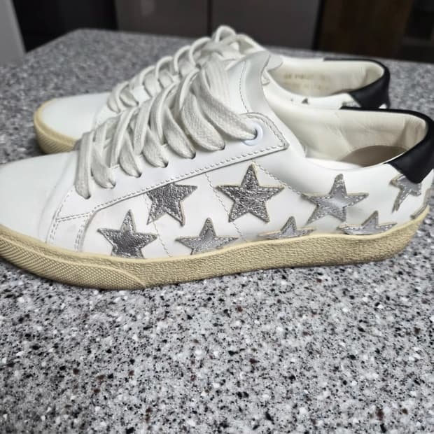 생로랑 스타 패치 스니커즈240