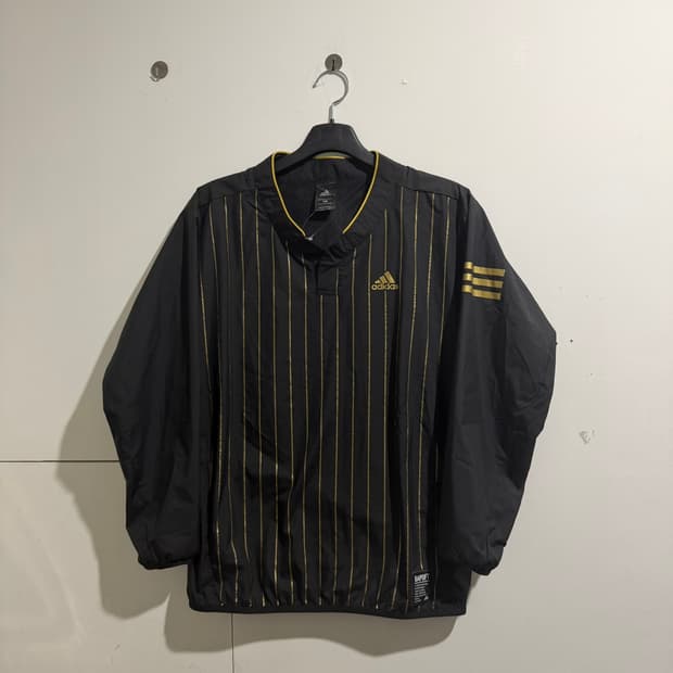 아디다스 스트라이프 풀오버 브이넥 바람막이