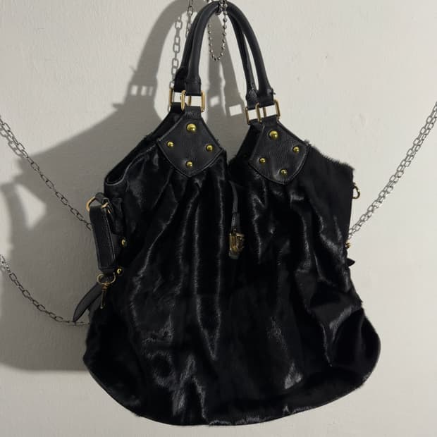 이탈리안 송치 골드 스터드버클 헬멧 백