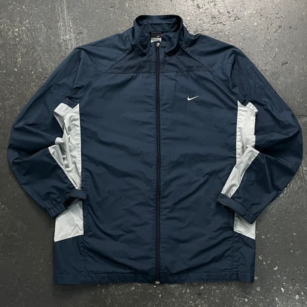105 나이키 스우시 바람막이 