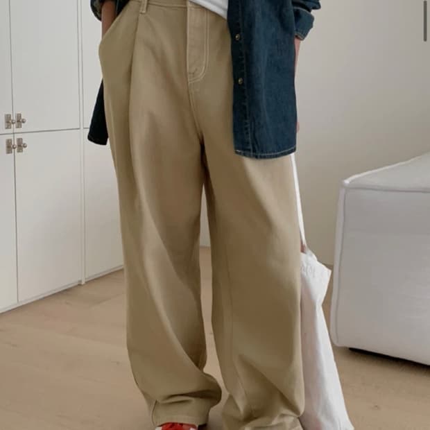 급처/새상품/베이지팬츠/스티치 핀턱 와이드 팬츠<S사이즈>