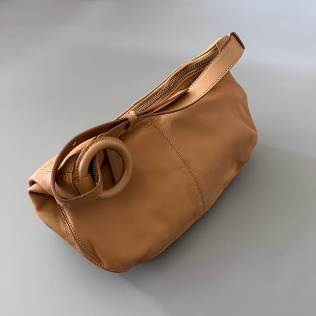 이세이미야케 im product 가죽 토트백