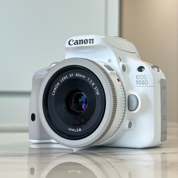 캐논 화이트 100d, 40mm 팬케이크 렌즈 일괄 판매