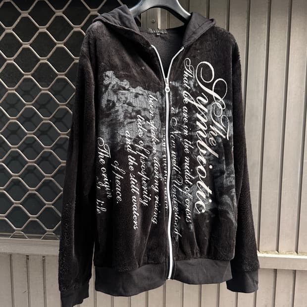 Spanish gothic punk lettering fur hood