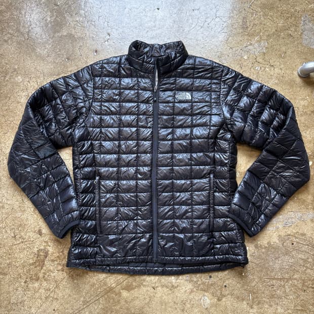 노스페이스 사각패턴 경량 패딩