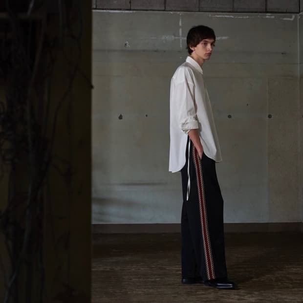 toironier 화이트 셔츠 