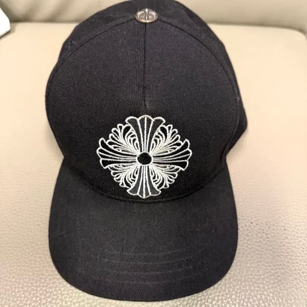 크롬하츠 플로랄 볼캡