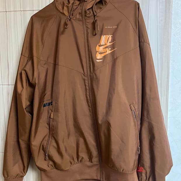 나이키 바람막이 m