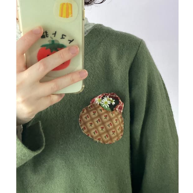 미지 수제패치 울 블라우스