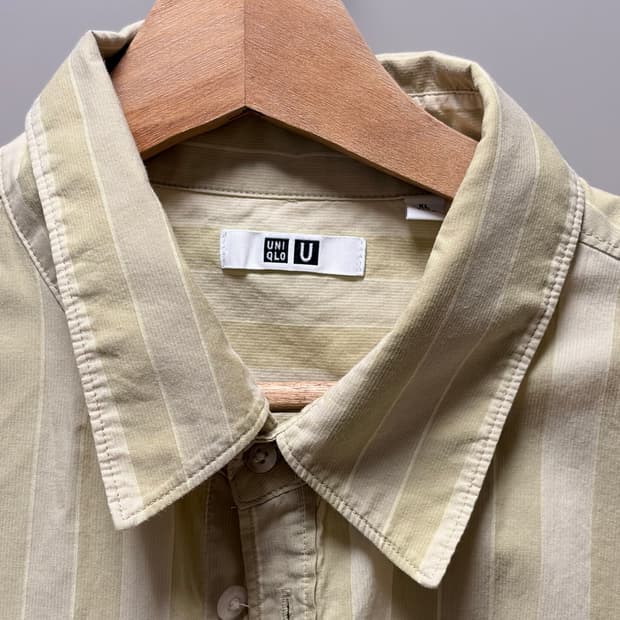 Uniqlo U shirt