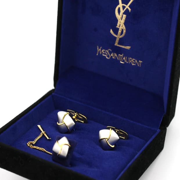 입생로랑 A+등급 남자 명품 커프스 뱃지 핀 포인트