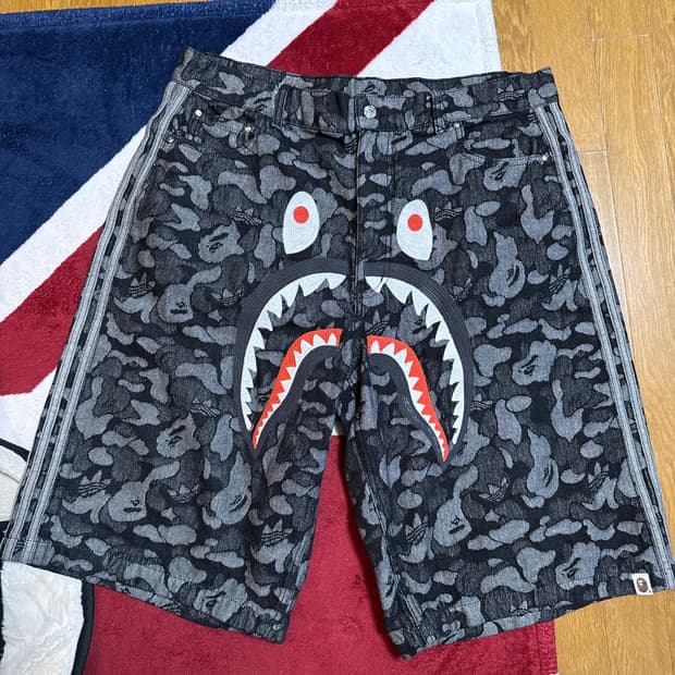 (L) 아디다스 x 베이프 샤크 데님