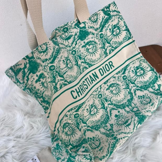 디올 리비에라 에코백 민트 별참 증정