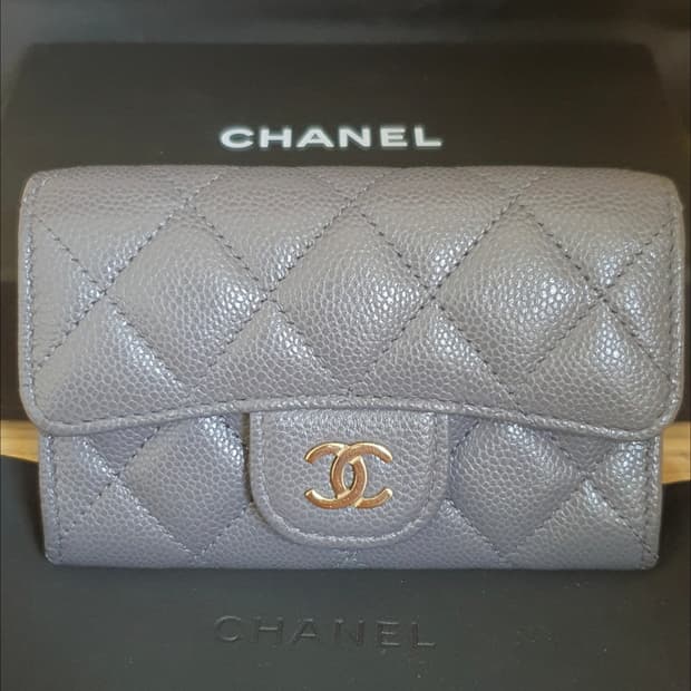 샤넬 캐비어 클똑 카드지갑/지갑 새상품급 정품(감정O)