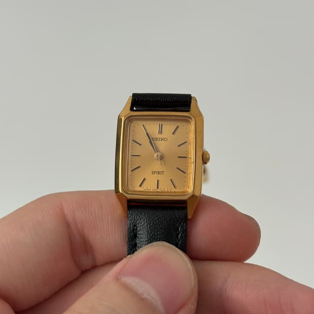 1990s Spirit Gold Square Ladies Quartz