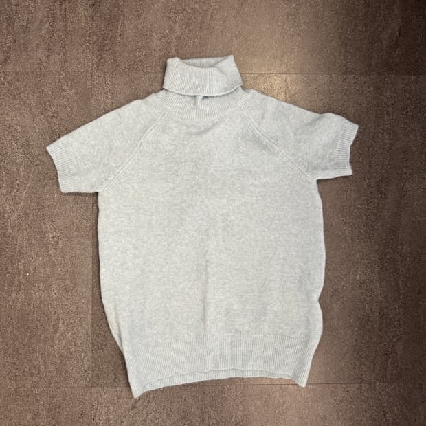 시눈 Rabbit Tie Half Sleeve Turtleneck