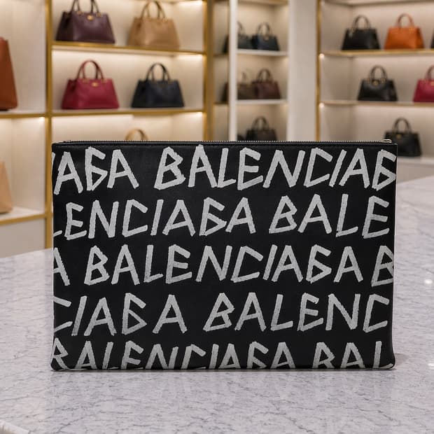 [A급] 발렌시아가 고딕 클러치 판매합니다!!!