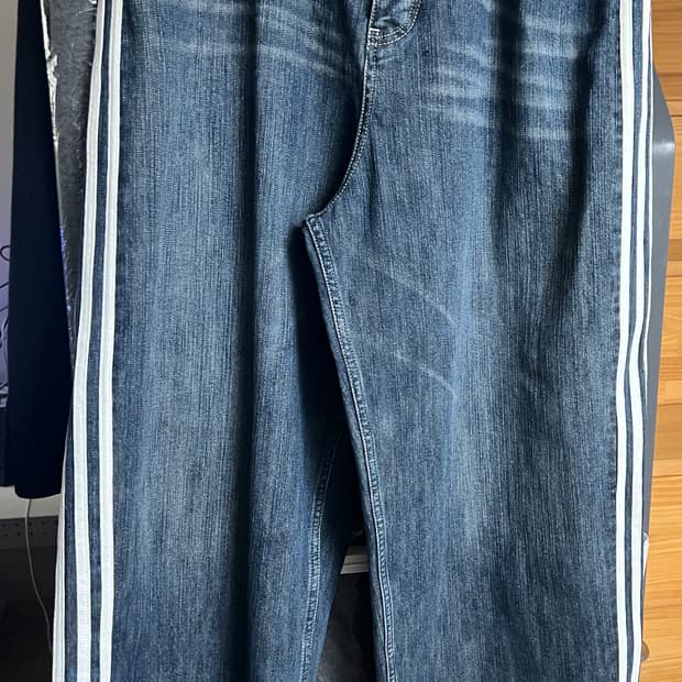 급매 XS) 발렌시아가 아디다스 라지배기데님 중청 황금사이즈