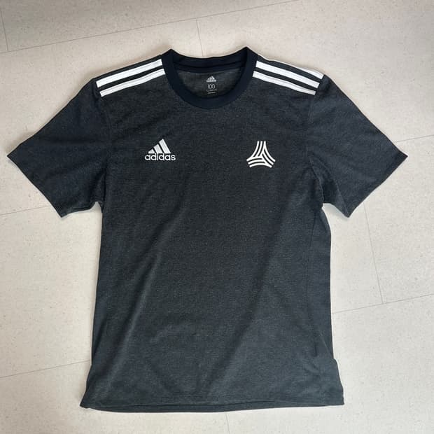 아디다스 반팔 티셔츠