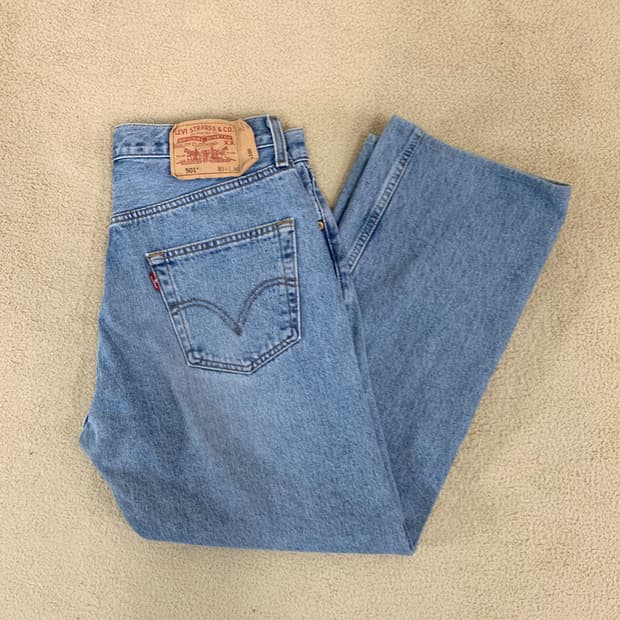 빈티지 리바이스 501 워싱 데님팬츠( 33사이즈 ) 남자청바지 연청중청