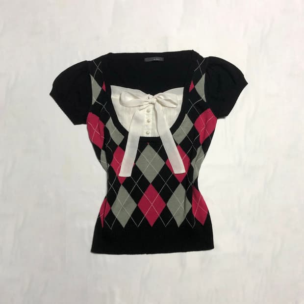 리본 로걀 아가일 니트 탑 블랙