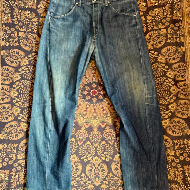 리바이스 엔지니어드 진