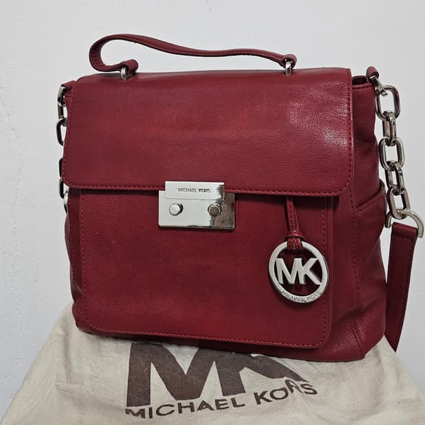 마이클코어스  버건디색상 소가죽 빈치지 숄더백 28*27*16