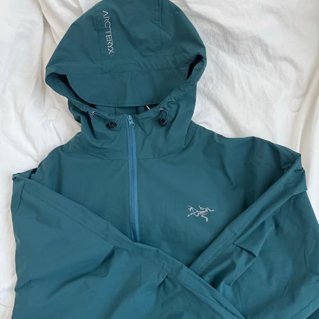 아크테릭스 바람막이