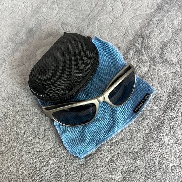 몽벨 편광 트래킹 선글라스 실버 접이식 폴더블 제니 안경 썬글라스