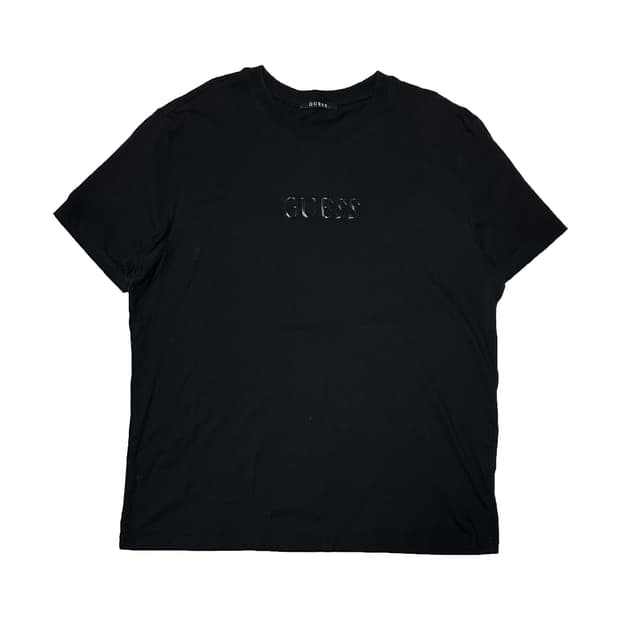 게스 블랙 엠보 로고 반팔티