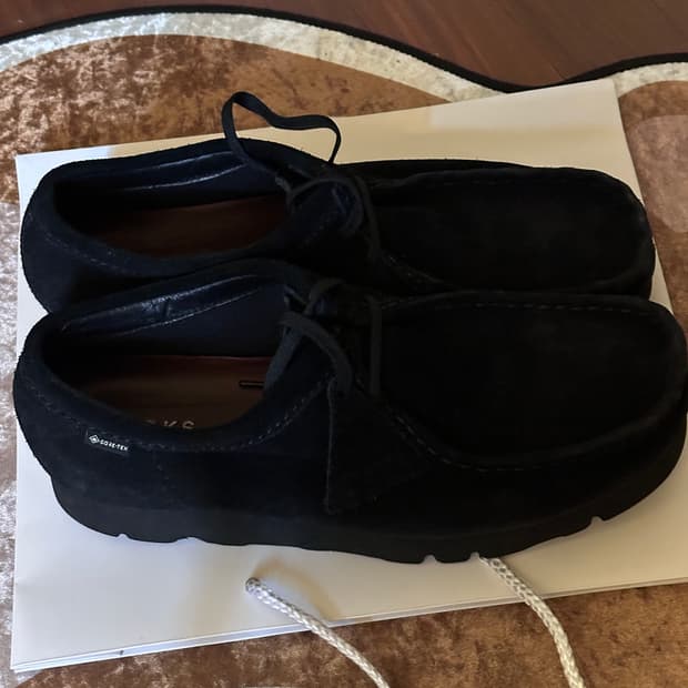 클락스 블랙 스웨이드 월라비 고어텍스 270