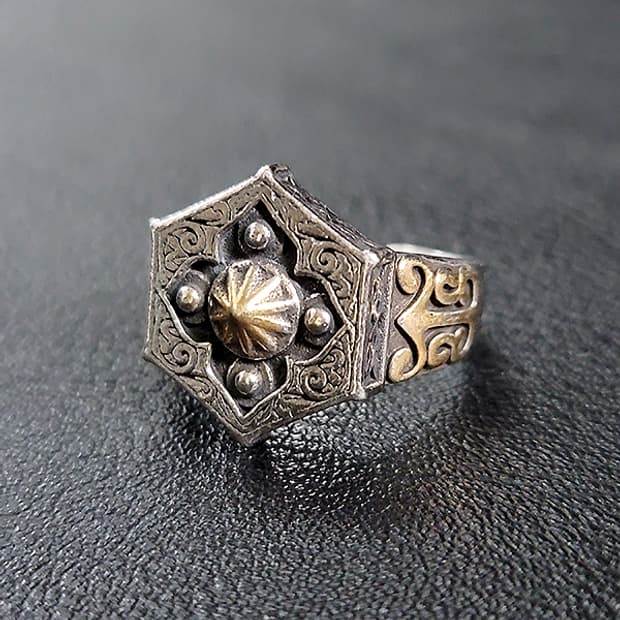 Arcanis 실버 남자 엔틱 빈티지 명품 태양 명예 수호 반지