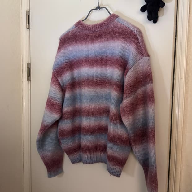 오와이 헤어리 스트라이프 니트 레드