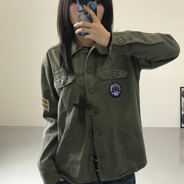 밀리터리 카키 셔츠