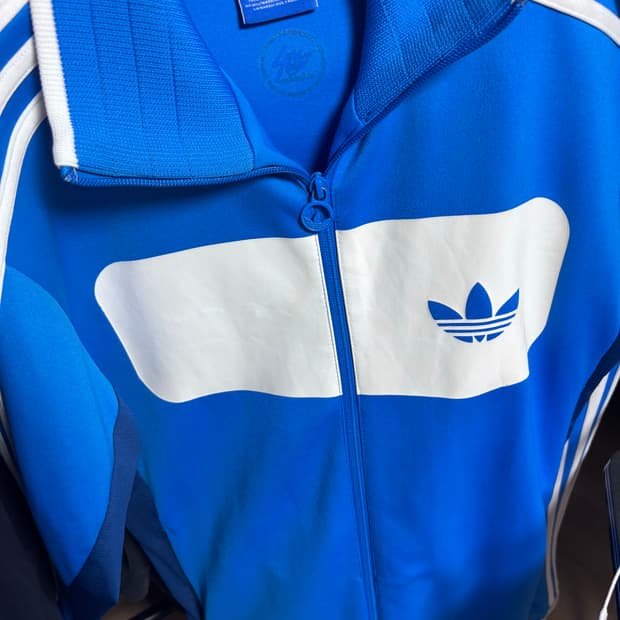 아디다스 블루 트랙탑 저지