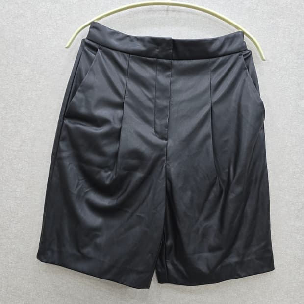 8SECONDS 블랙 레더 쇼츠