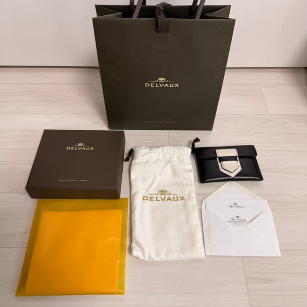 델보 한정판 카드지갑