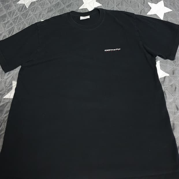 디스이즈네버댓 레터링로고 반팔티 블랙 (L)