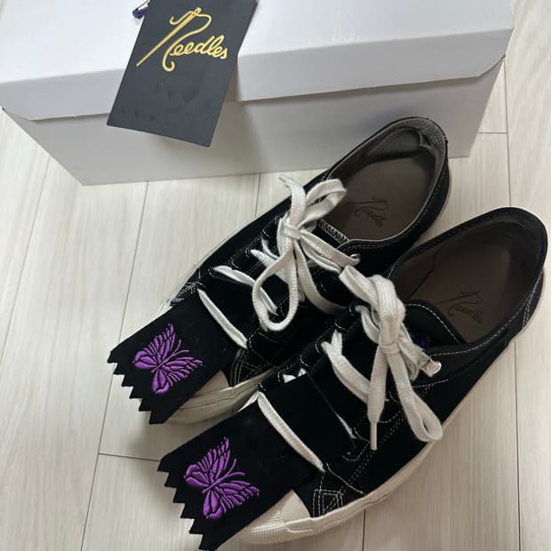 [250] 니들스 길리 스니커즈