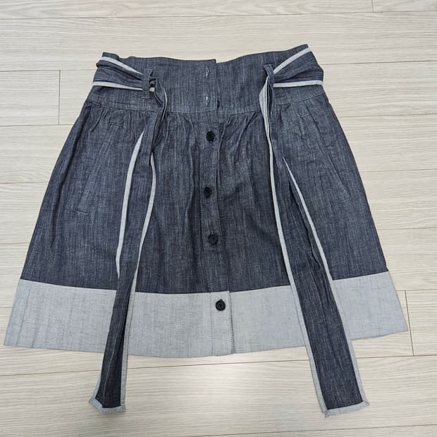 띠어리 여름 치마