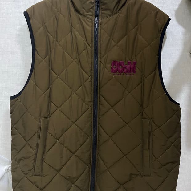 테켓 카키 퀼팅 패딩조끼